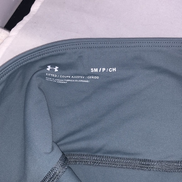 Under Armour Capri Legging - Picture 3 of 3